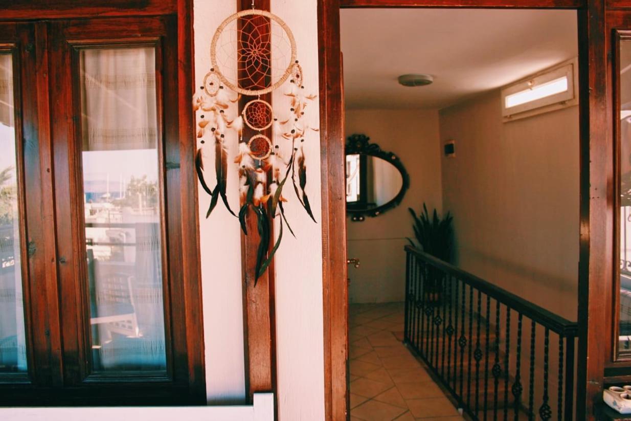 La Luna Hostel Bodrum Exteriör bild