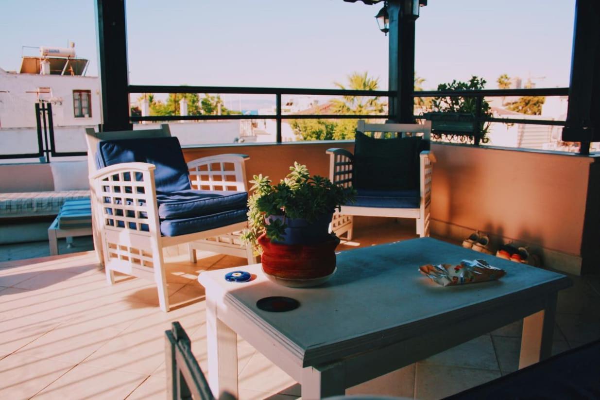 La Luna Hostel Bodrum Exteriör bild